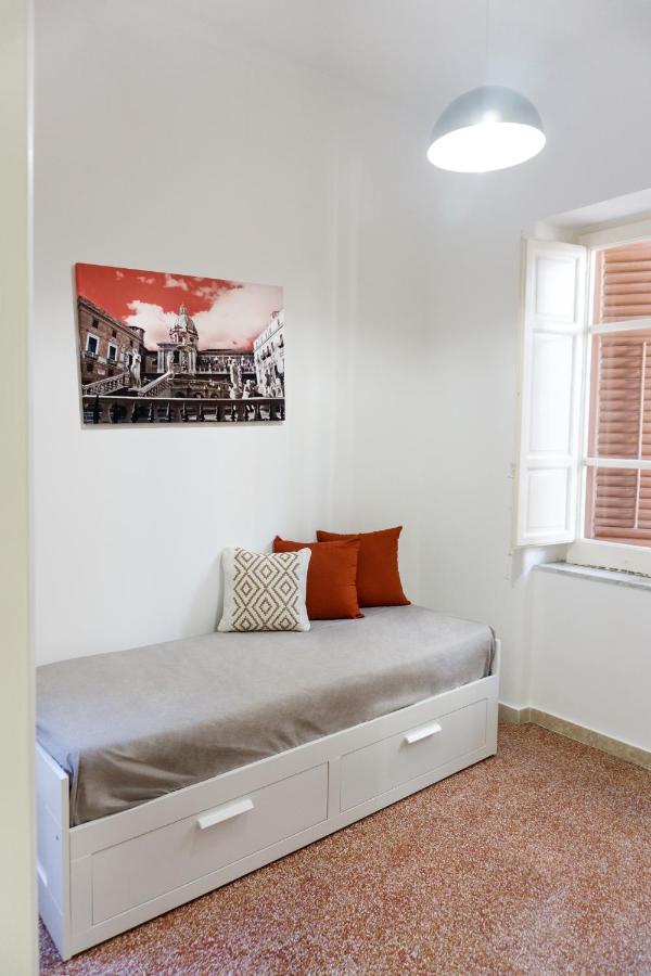 Qas'At Apartment Palermo Esterno foto